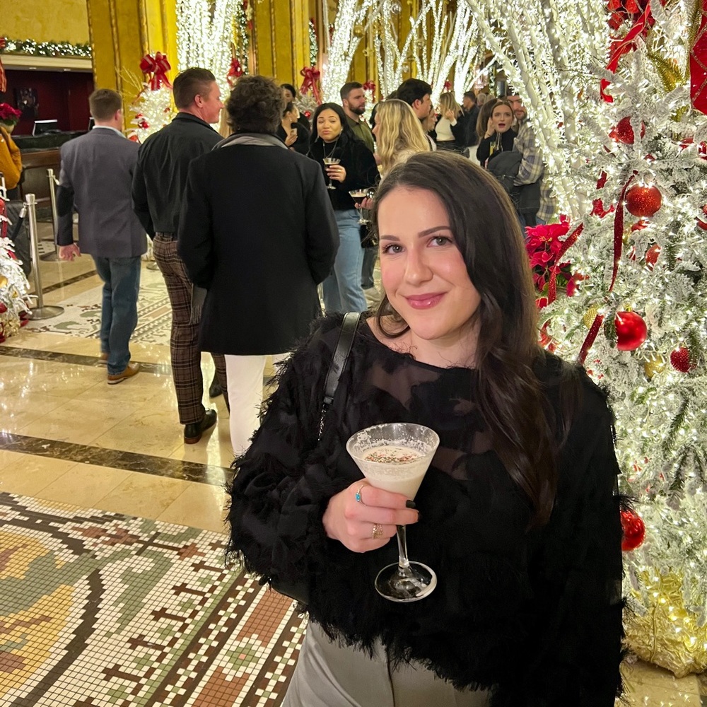 Meet your Posher, Elise